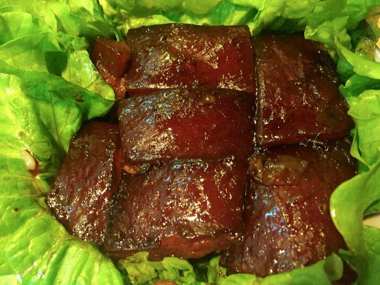 东坡肉,如图蒸好的东坡肉,色香味俱全,肥而不腻入口即化。老少皆宜。