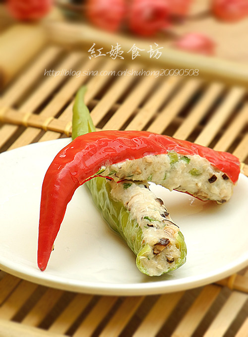 鸡肉酿青红椒