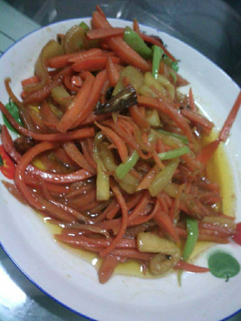 胡萝卜炒小瓜