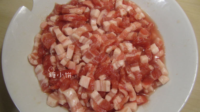 【原香腊肠】闽南风味 ,最好的话就是直接瘦肉切条,肥肉切丁~