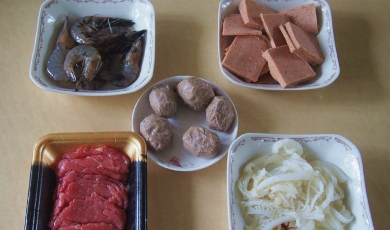 成都冒菜,肉类洗干净