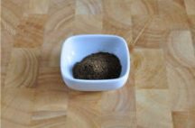   葱椒羊肉,1大勺<a style='color:red;display:inline-block;' href='/shicai/ 12043'>花椒粉</a>备用，这是主要调味料；