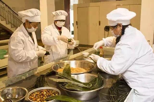 秋香妈妈的栗子土猪肉粽,如图