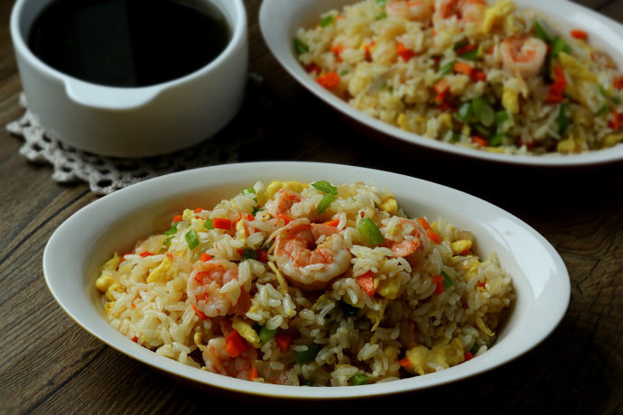 虾仁什锦炒饭