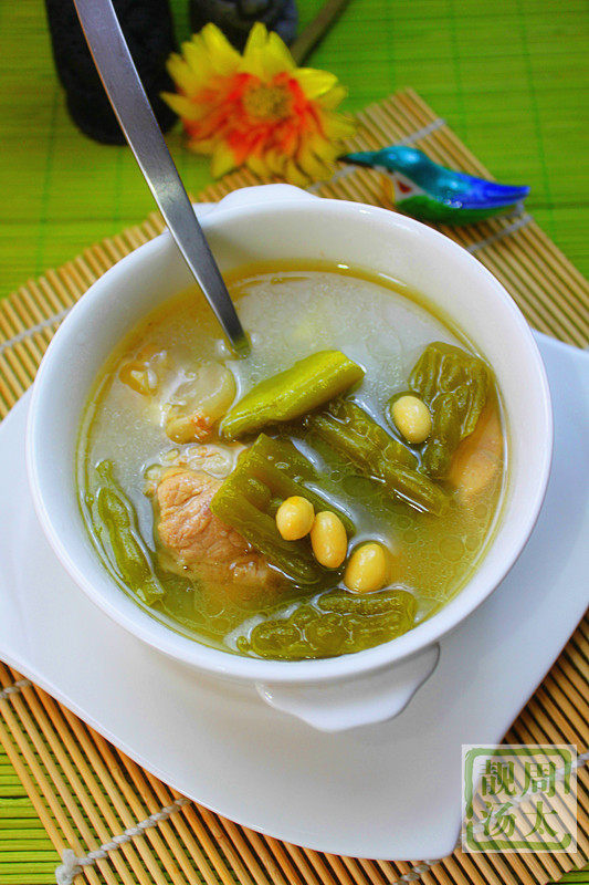 苦瓜排骨汤