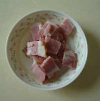 奶香培根焗薯泥,<a style='color:red;display:inline-block;' href='/shicai/ 443'>培根</a>切碎