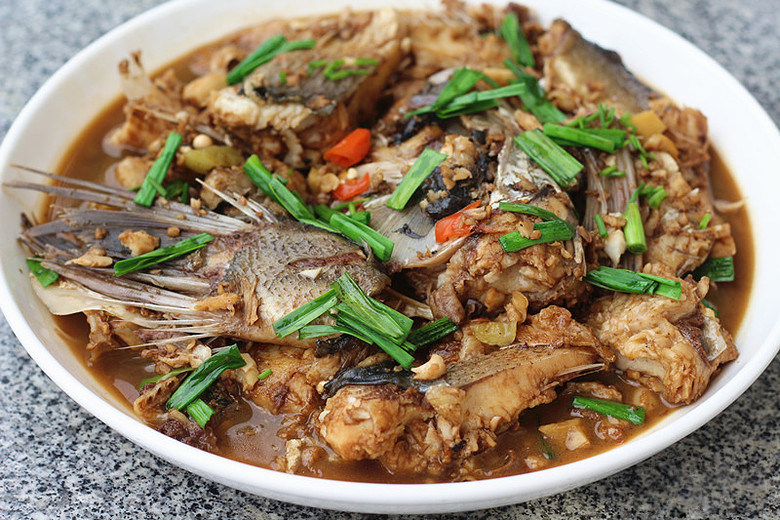 灶头家常红烧鱼