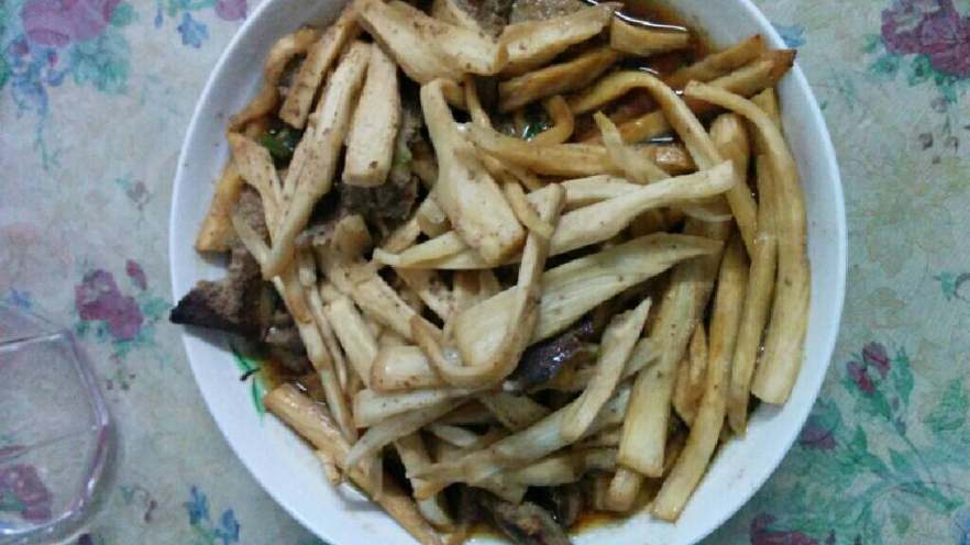 炒猪肝茭白