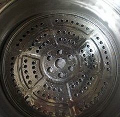 浓香酱牛肉,把锅底放一个篦子,这样可以防止糊锅。