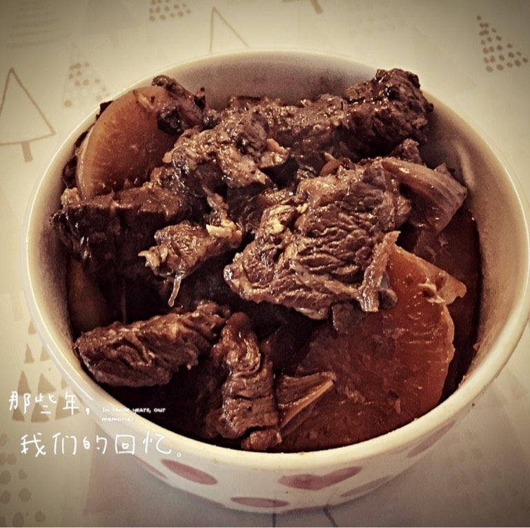 红烧萝卜牛腩