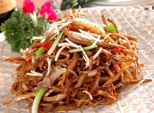 煸炒茶树菇