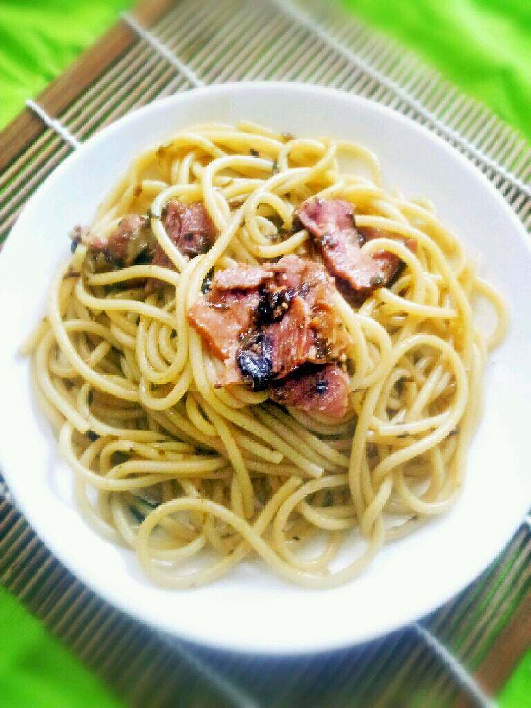 槛榄菜拌培根意面