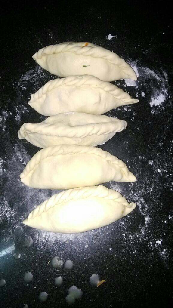 麦芥仔,将图4中的陷包成型