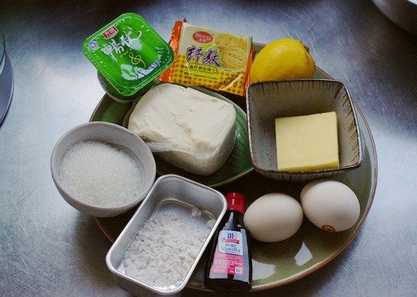 芝士蛋糕,准备材料。