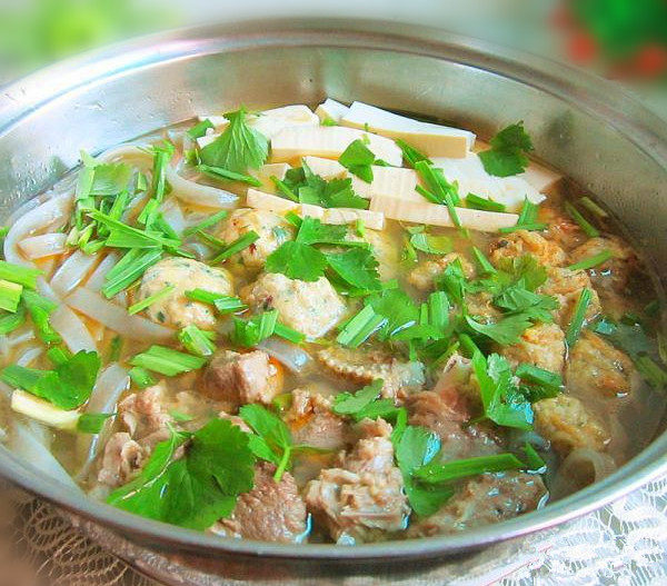 高汤肉丸粉丝锅