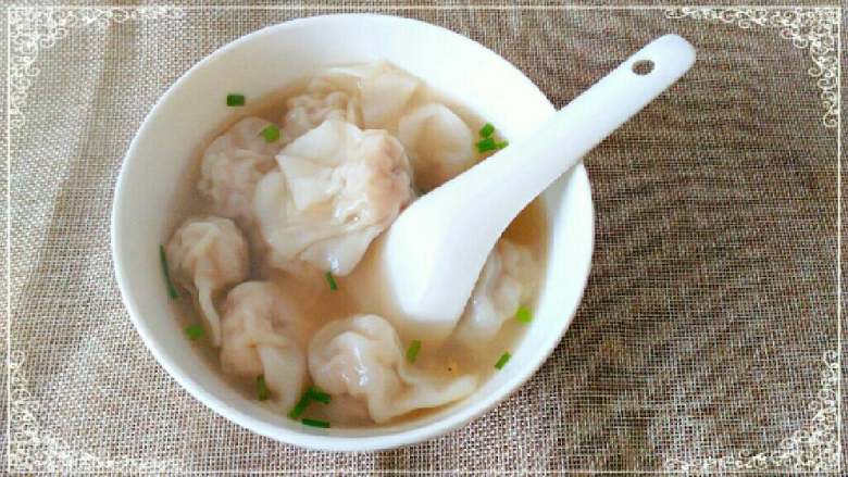 ≈扁食≈,出锅后撒上葱花,还可以依据个人口味放些醋