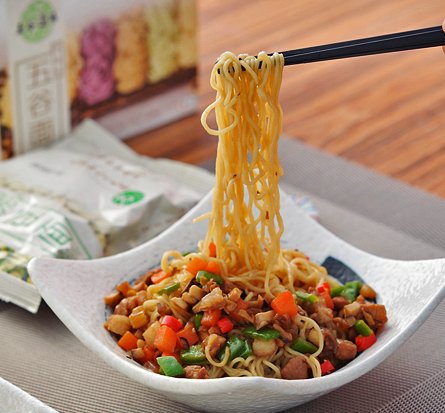 五彩豌豆面