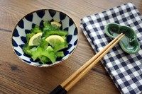 日式腌柠檬苦瓜片,饭前来一点特别开胃,淡淡柠檬香,吃完嘴里特别清新。