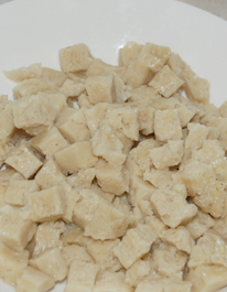 自制凉皮/面筋,切好的的面筋。