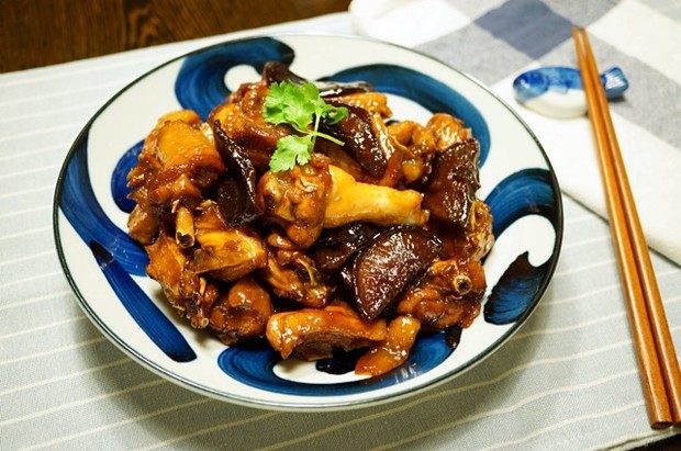 日式香菇三杯鸡