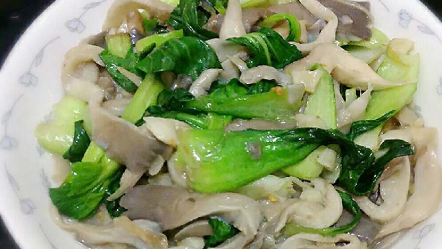 青菜炒平菇