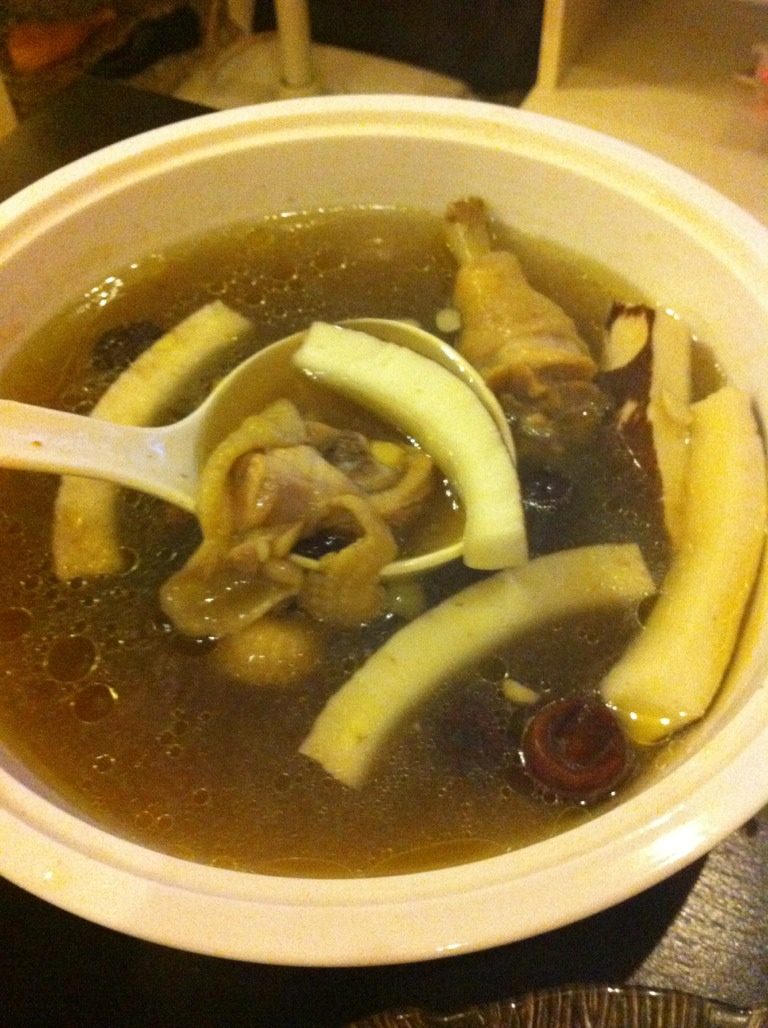 椰子炖鸡汤