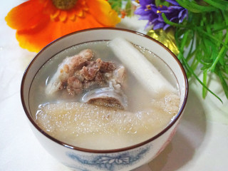 竹荪山药煲猪骨