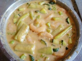 锅塌三瓜,放置5分钟。