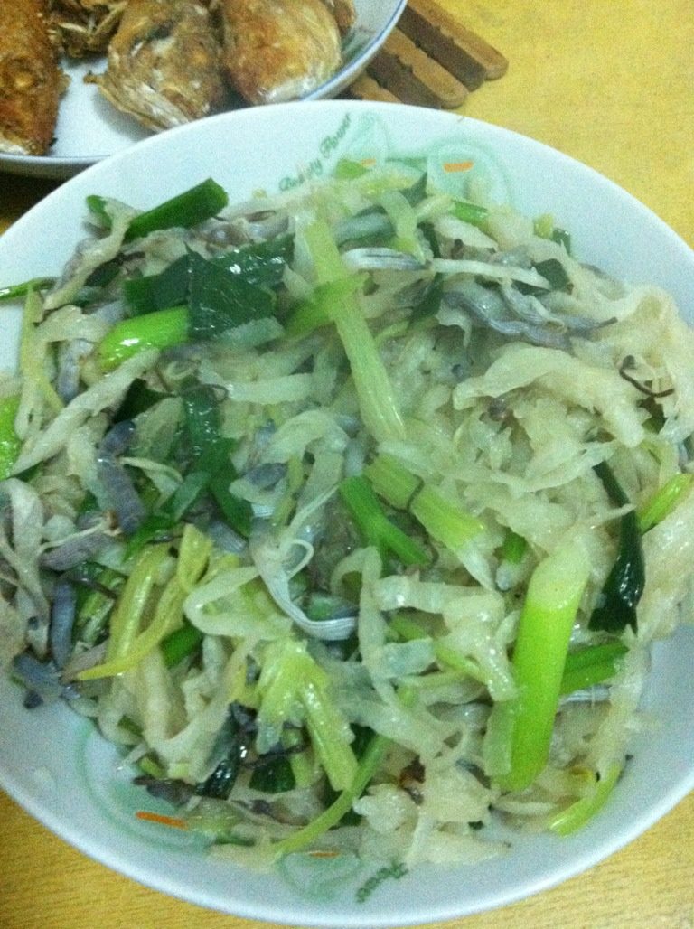 白箩卜炒泥丁芹菜蒜