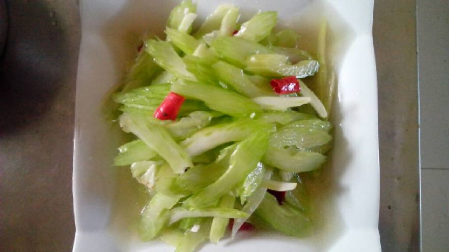 生拌西芹
