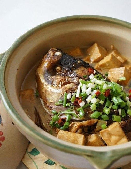 砂锅鱼头豆腐