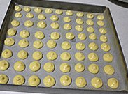 蛋黄元,烤箱中层,160度,12-15分钟