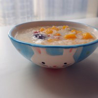 红薯山药粥,最后盛在可爱的碗里,就可以吃它啦
