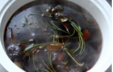 酒香熟醉蟹,自然冷却;
