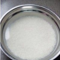 珍珠肉圆,糯米洗净,提前用清水浸泡2小时;