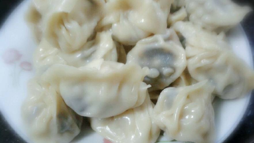 娃娃菜，紫菜肉饺