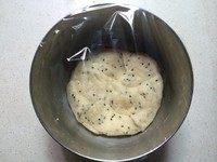 QQ弹弹的麻薯,时间充裕的话最好静置1小时,醒发更充分,不过我心急一般只醒发20分钟