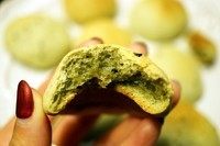 QQ弹弹的麻薯,里面QQ的不粘牙,真的很糯很好吃!加5g抹茶粉就可以做成抹茶味的啦。