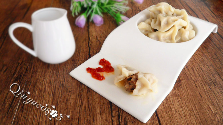 榛蘑猪肉馅饺子 