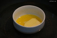 巧克力脆皮蛋糕,<a style='color:red;display:inline-block;' href='/shicai/ 887'>黄油</a>隔热水融化成液态。