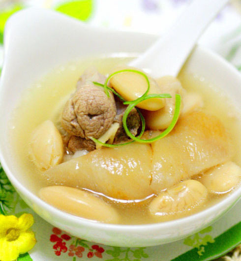 白芸豆肘子汤