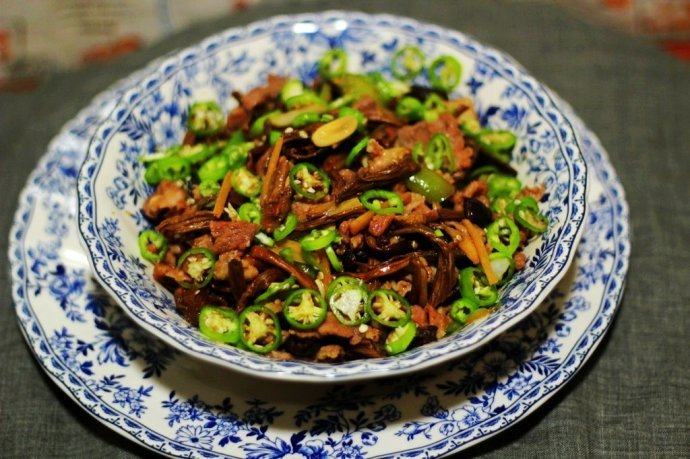 茶树菇肉片