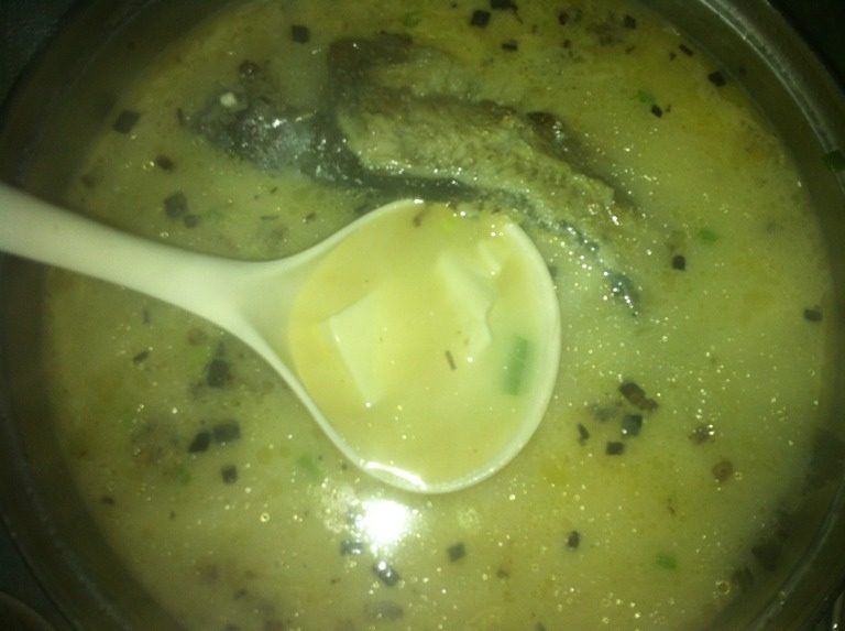 鲫鱼豆腐汤