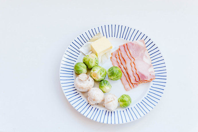 培根扇贝卷,准备配料及配菜