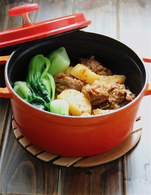 香辣排骨煲仔饭