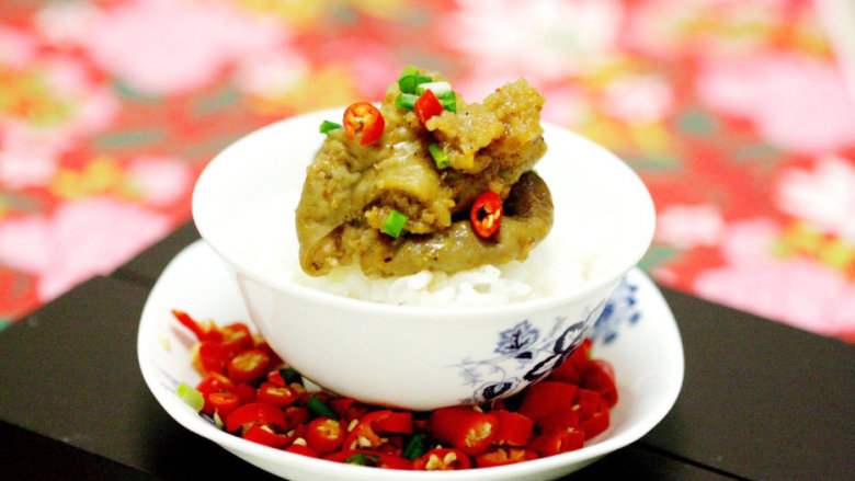 土豆蒸肥肠