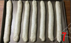 香葱芝士条 ,依次完成,摆开,注意留下间隙