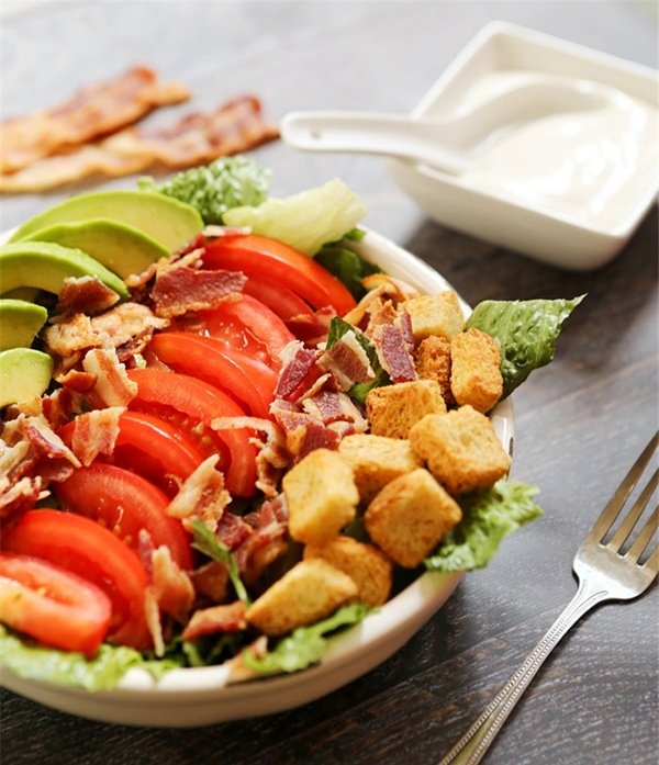  培根生菜番茄三明治BLT Salad Bowl