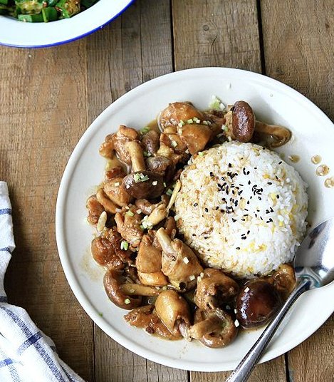 香菇滑鸡饭