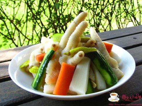 泡椒凤爪什锦菜
